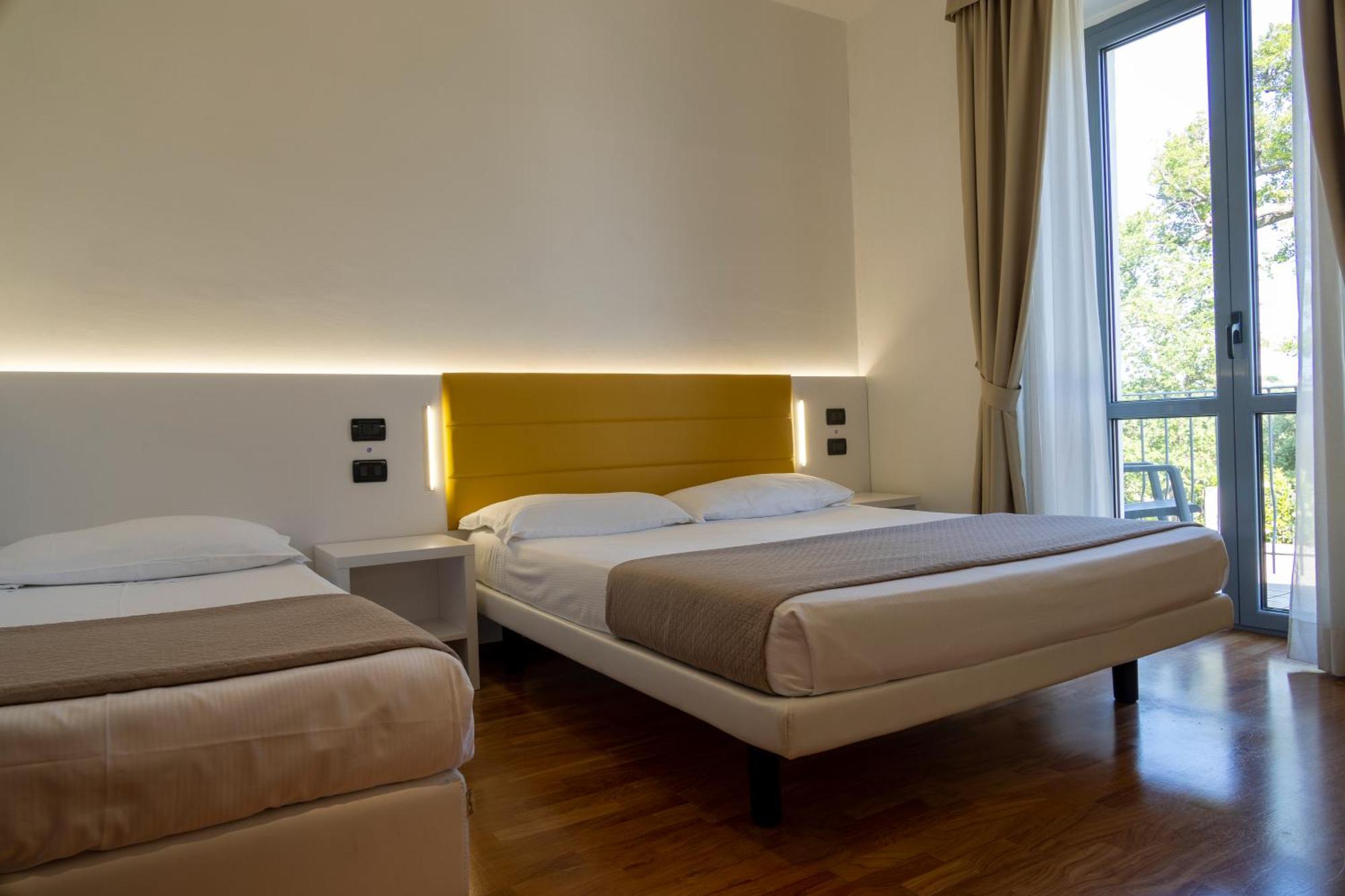 Hotel Palazzo Bello - Nuova Gestione Recanati Bagian luar foto