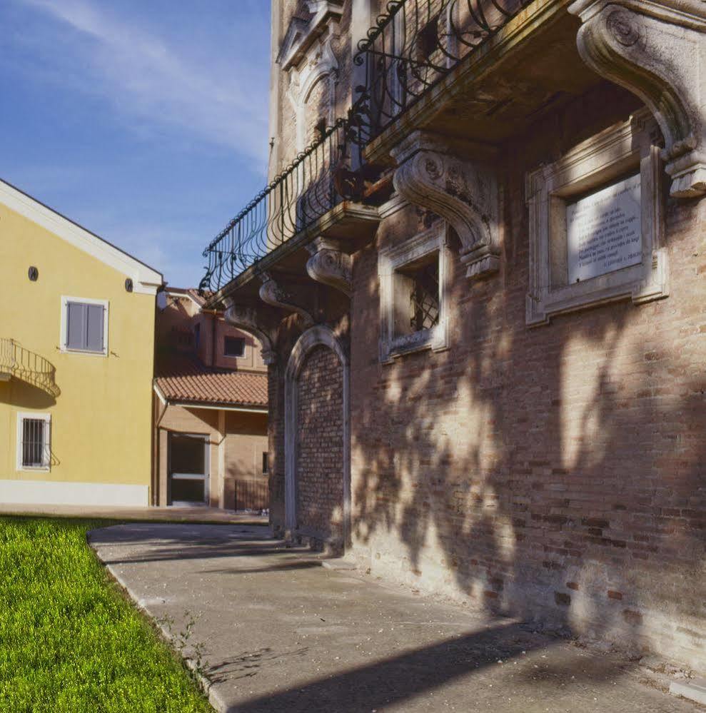 Hotel Palazzo Bello - Nuova Gestione Recanati Bagian luar foto